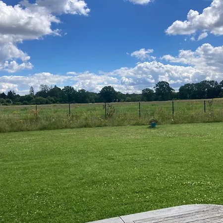 Haus Der Ruhe Zw. Den Meeren بيت للعطل *